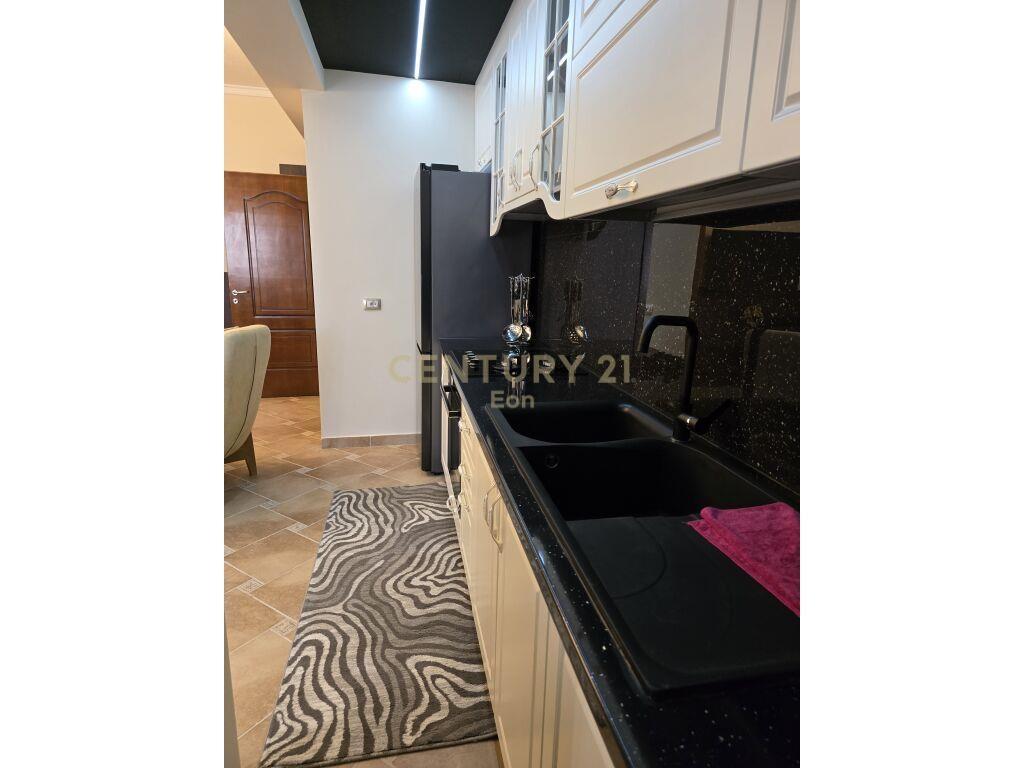 Apartament 2+1 me Qira në Durrës pranë Drejtorisë së Policis