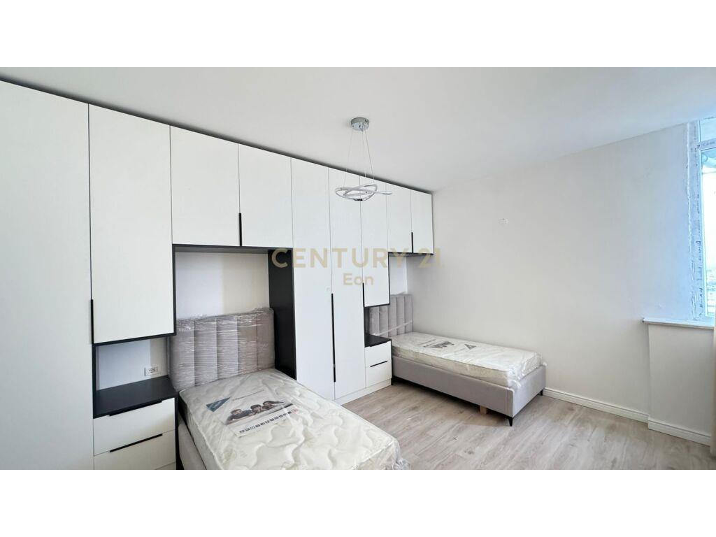 JEPET ME QIRA APARTAMENT 2+1 , I SAPO MOBILUAR PRANE UKD , D