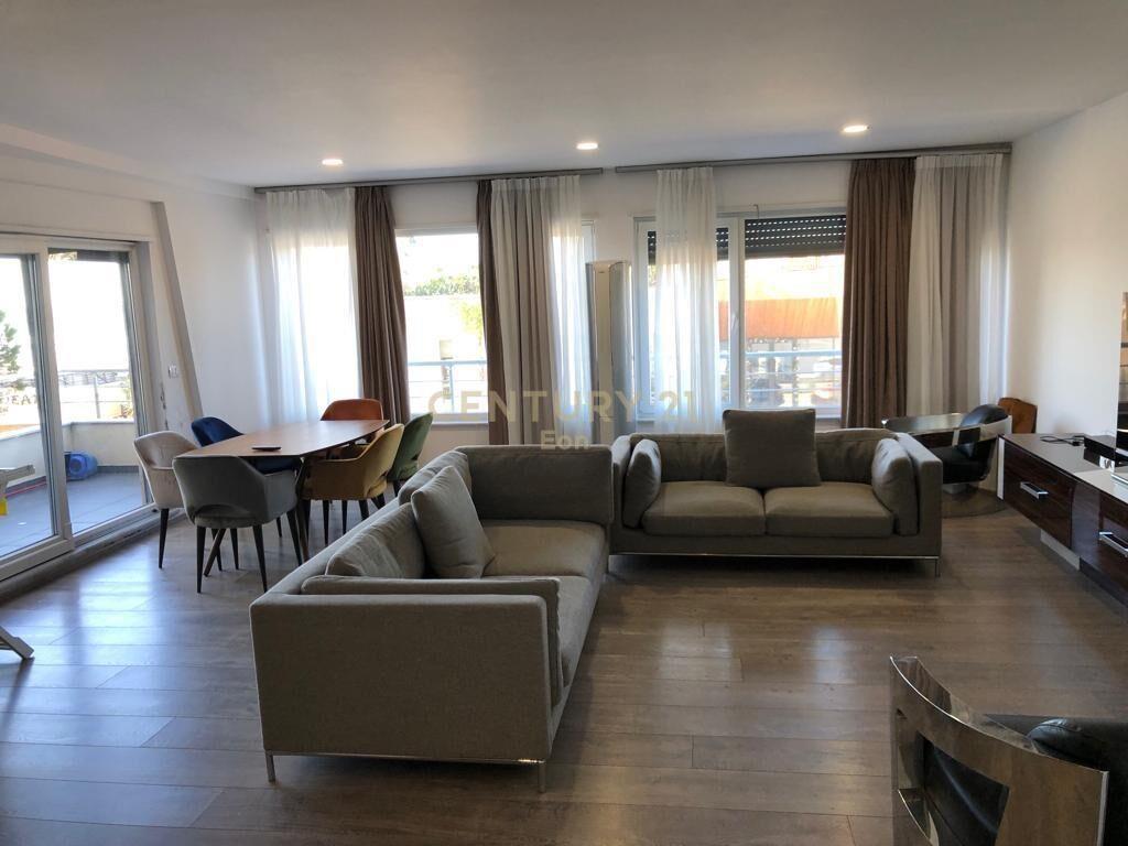 SHESIM SUPER APARTAMENT 2+1+2 ME PAMJE DETI NE CURRILA!