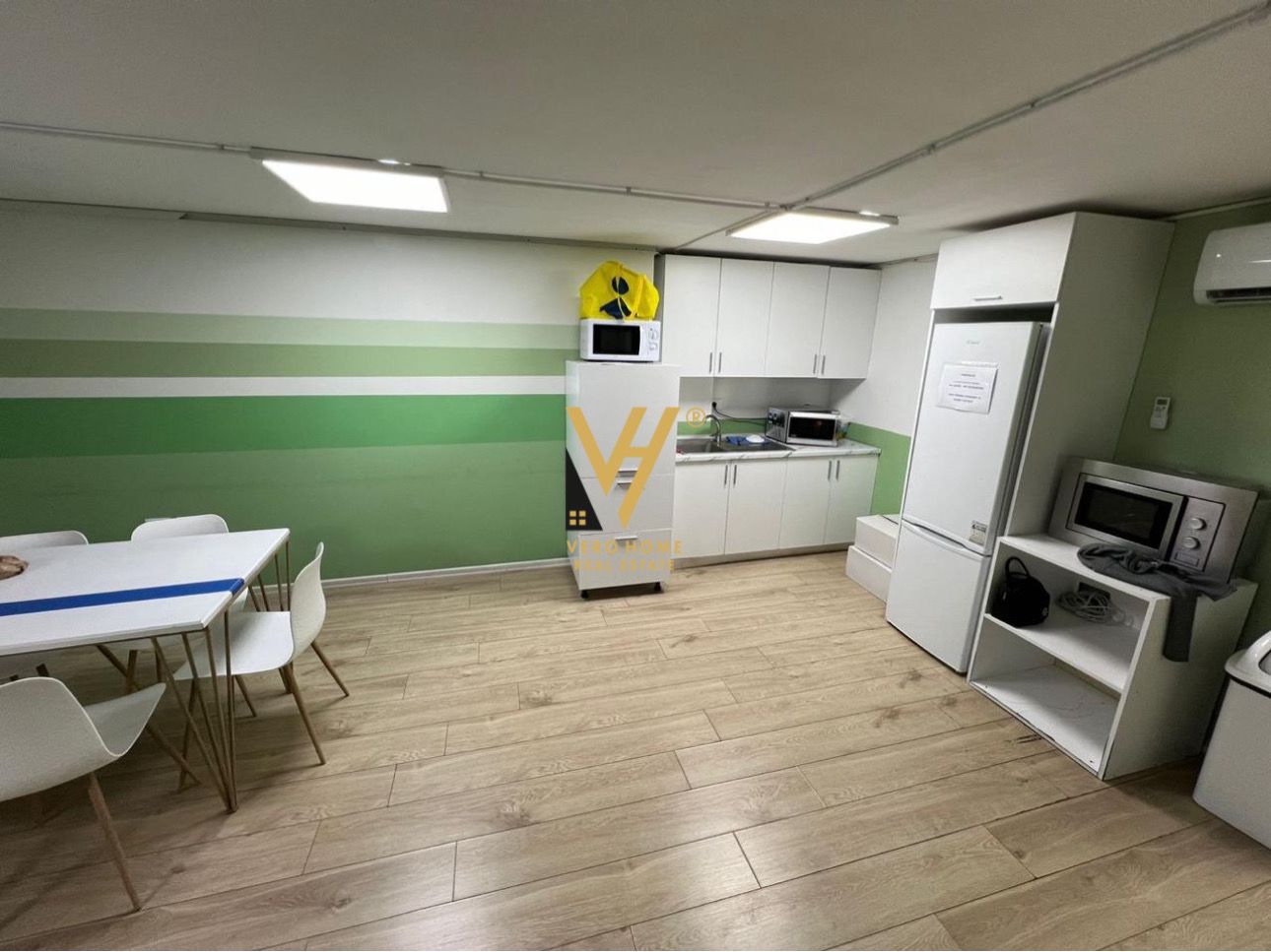 ZYRE 562 M2 ME QERA NE QENDER 7.000 EURO