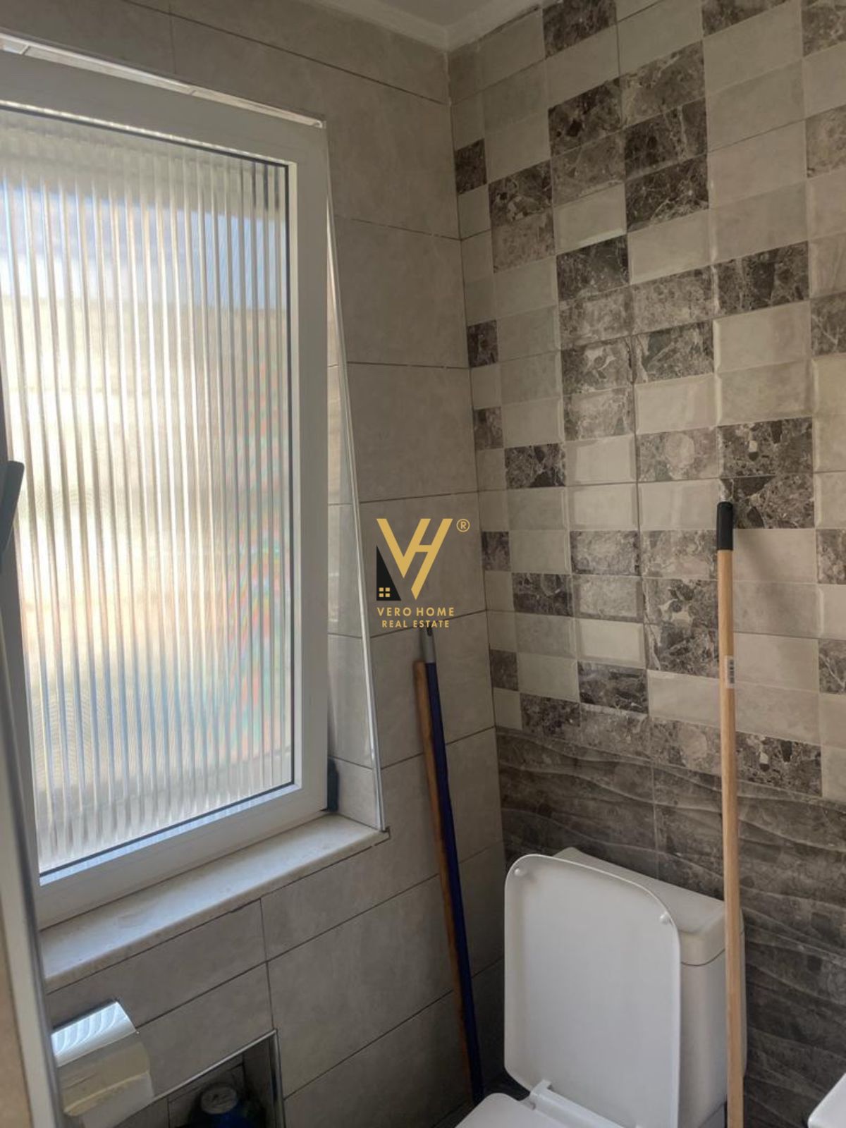 DYQAN 42 M2 TE RR IRFAN TOMINI 140.000 EURO