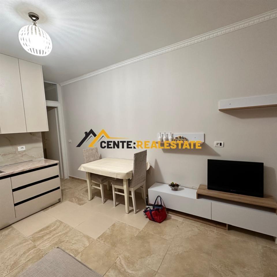 JEPET ME QIRA APARTAMENT 1+1 I SAPO MOBILUAR, ELBASAN.