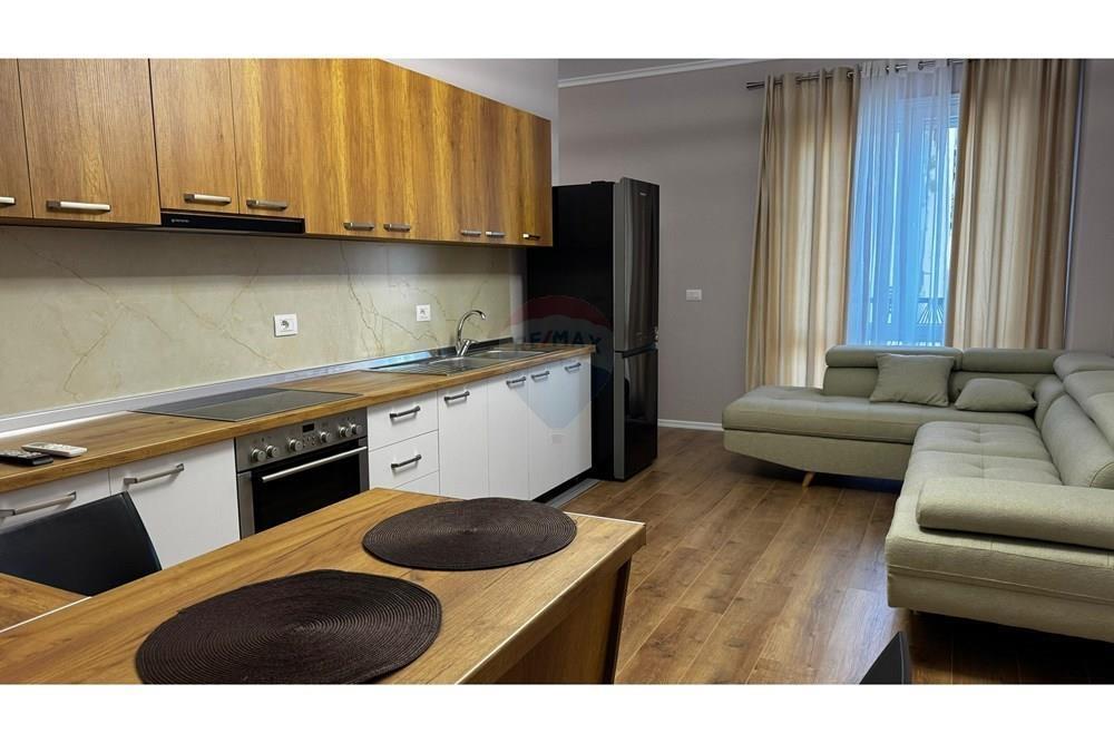 Apartament 1+1 per qira ne Porcelan!