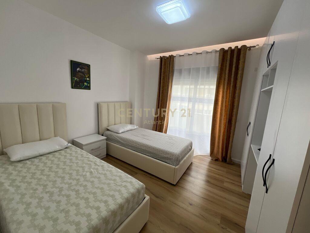Super Apartament 2+1 Per Qira, Stacioni I Trenit , Durres