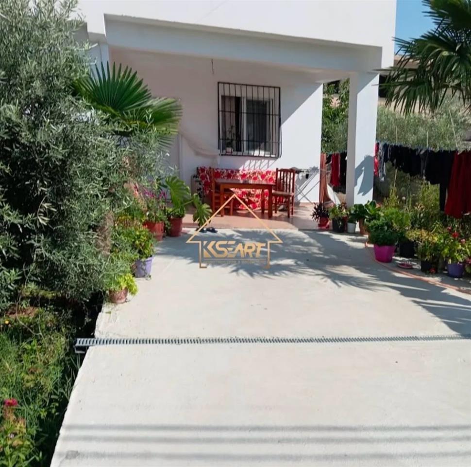 Shitet shtepi private