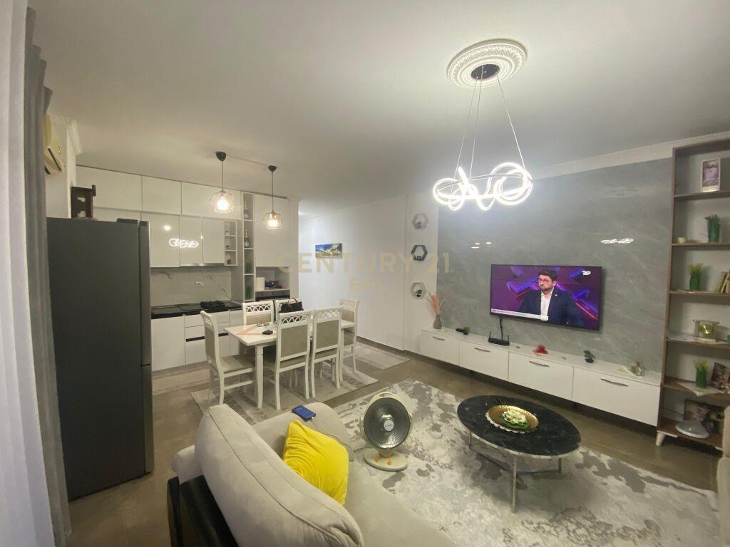 SHESIM APARTAMENT 2+1+2 PRANE SHKOLES EFTALI KOCI!