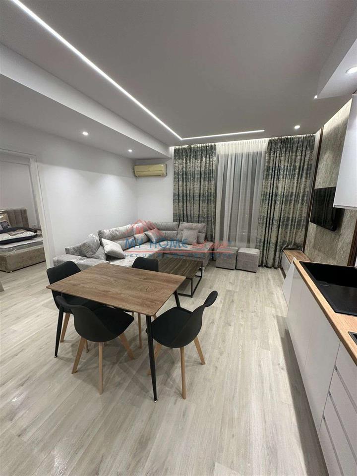 Apartament 1+1 Me Qera tek Zogu i Zi