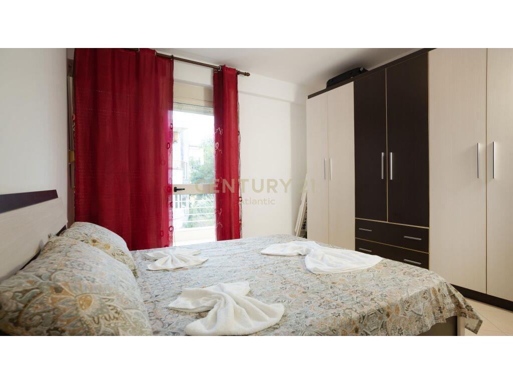 JEPET APARTAMENT 1+1 ME QERA NE PLAZH HEKURUDHA PRAN DETIT !