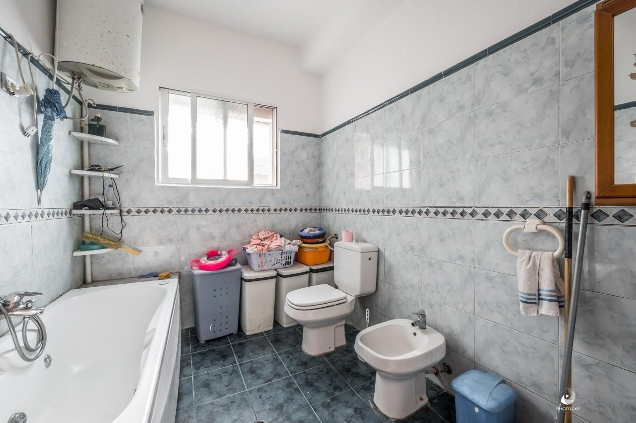 JEPET ME QIRA KATI 2 I NJË VILETE