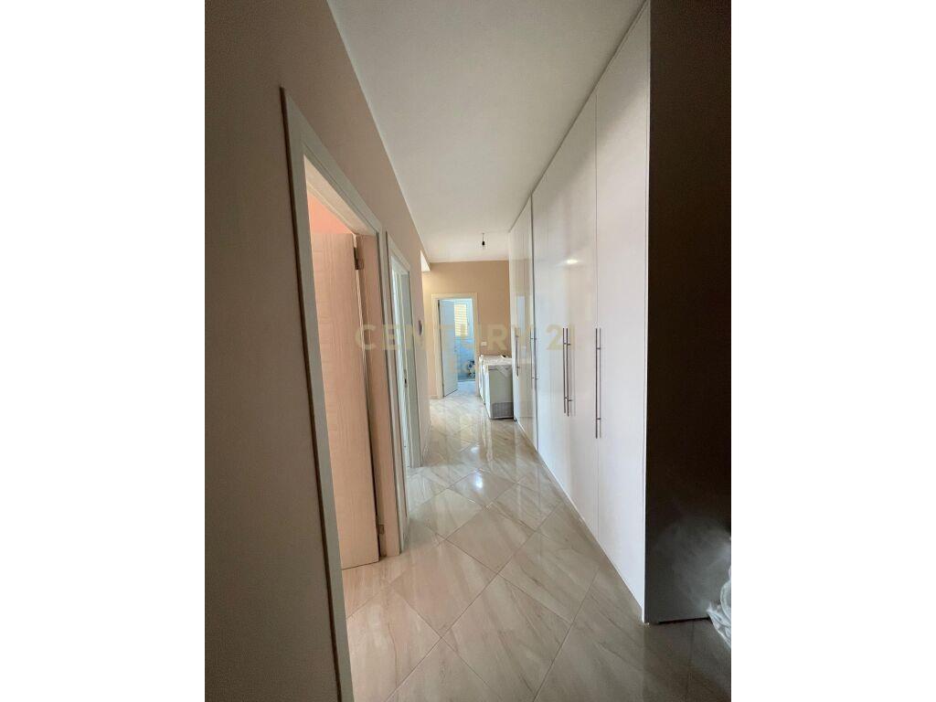 Apartament 2+1 me Qira te Pernoca, Durrës !!!