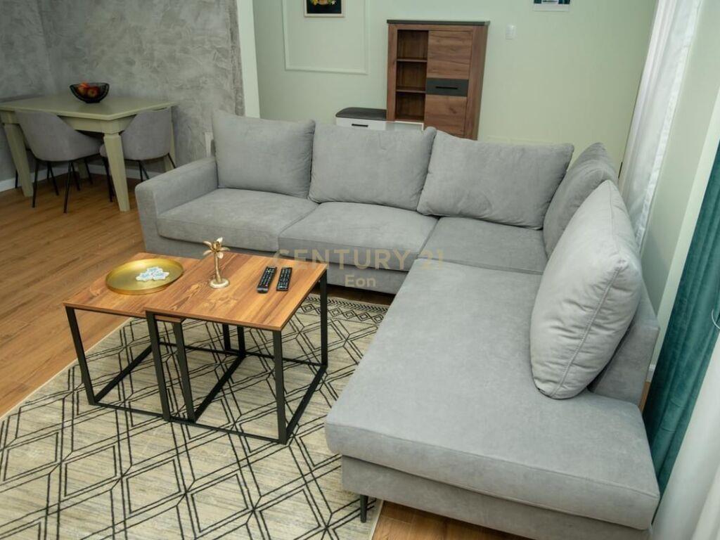 JEPET ME QERA APARTAMEN 2+1 ME POST PARKIMI !