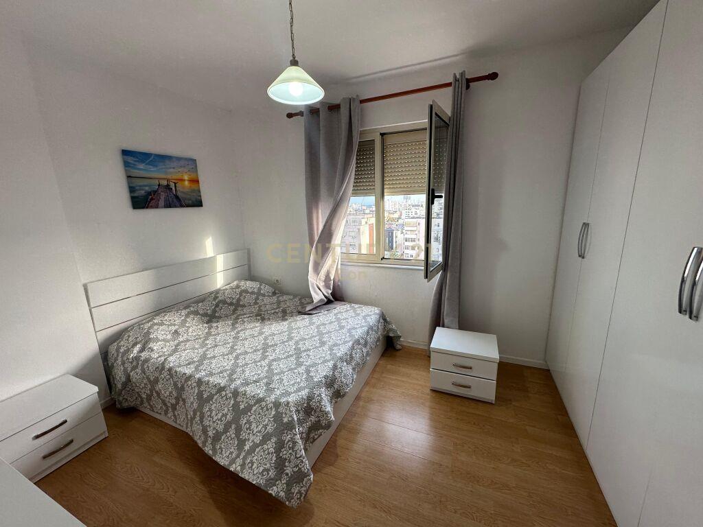 JEPET ME QIRA APARTAMENT 1+1 NE DURRES