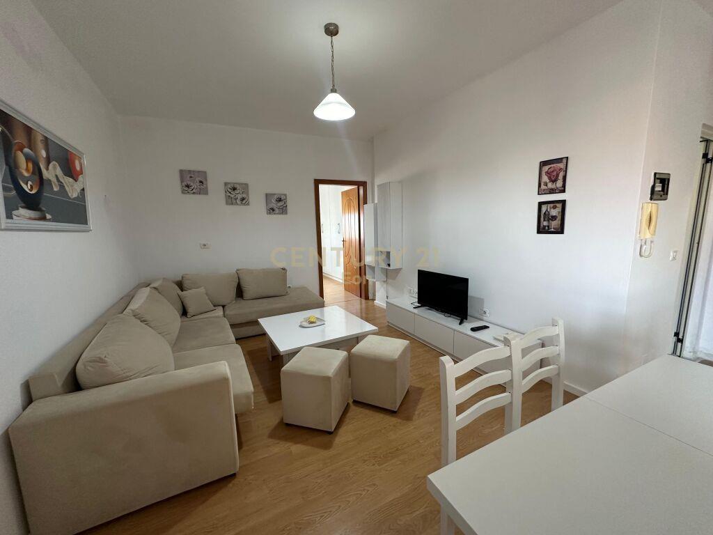 JEPET ME QIRA APARTAMENT 1+1 NE DURRES