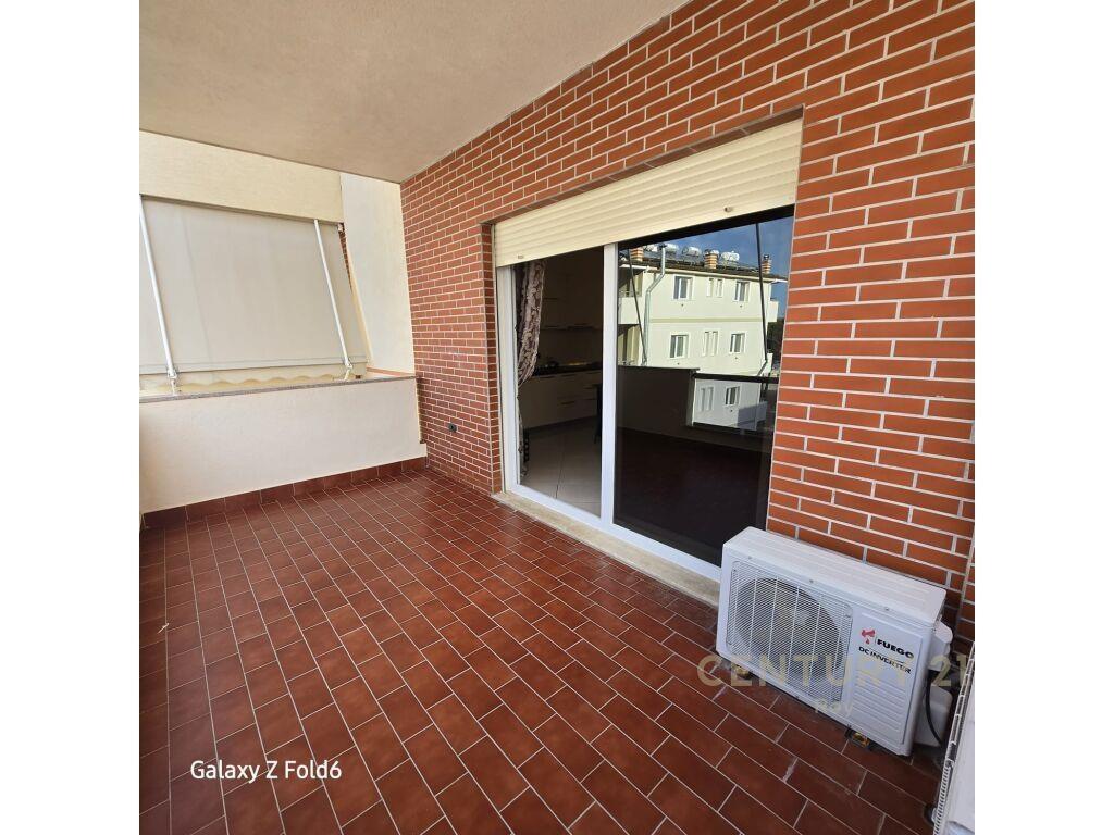 SHITET APARTAMENT 2+1+2 ME PAMJE DETI NE GOLEM 70M LARG PLAZ
