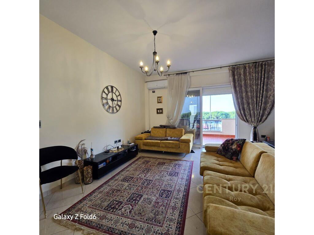 SHITET APARTAMENT 2+1+2 ME PAMJE DETI NE GOLEM 70M LARG PLAZ