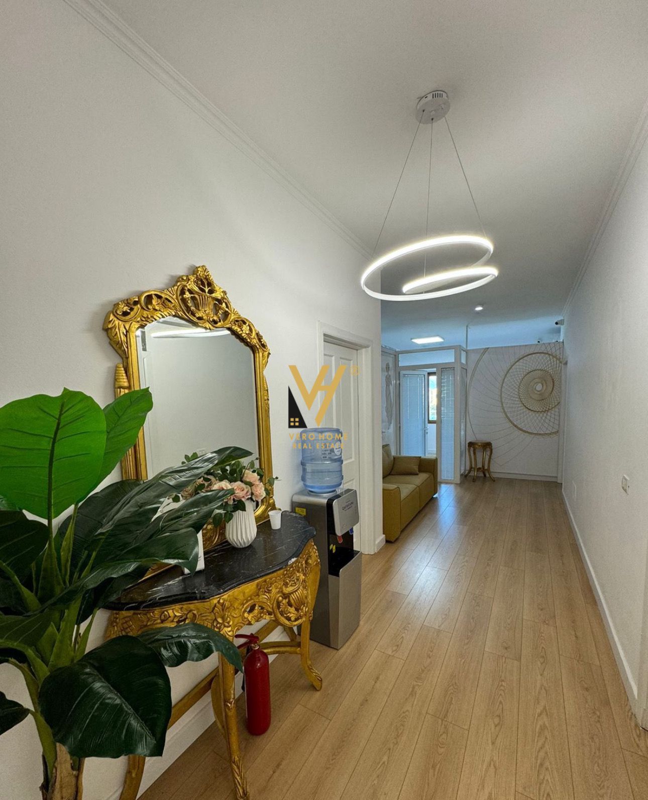 KLINIKE 100M2 TE KOPSHTI BOTANIK 1.500 EURO