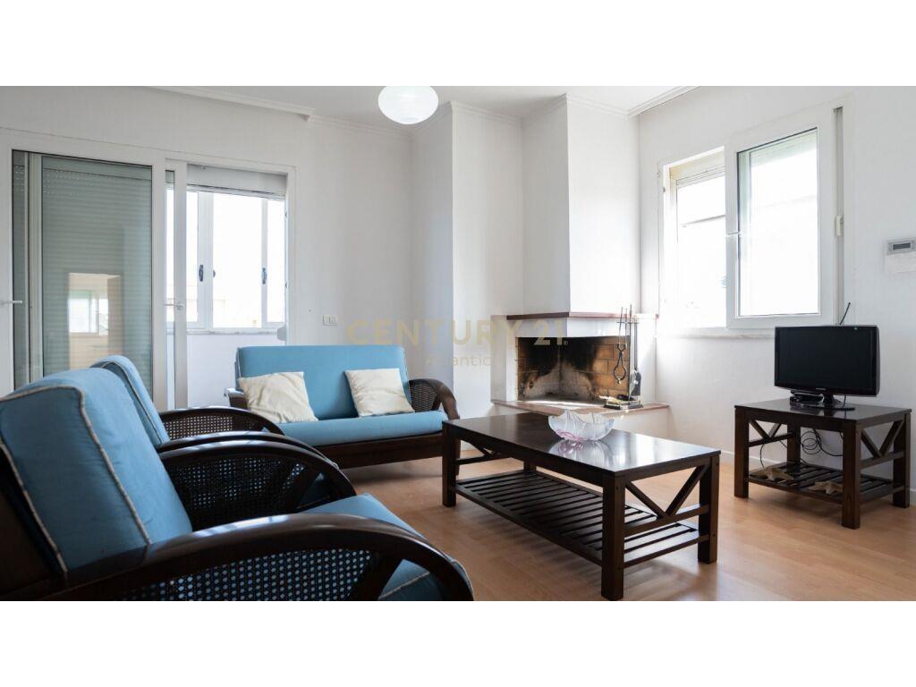 SHITET APARTAMENT 2+1+2+VERANDE ME PAMJE DETI NE PLAZH ILIRI