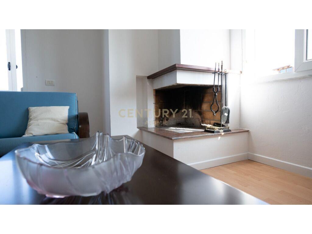 SHITET APARTAMENT 2+1+2+VERANDE ME PAMJE DETI NE PLAZH ILIRI