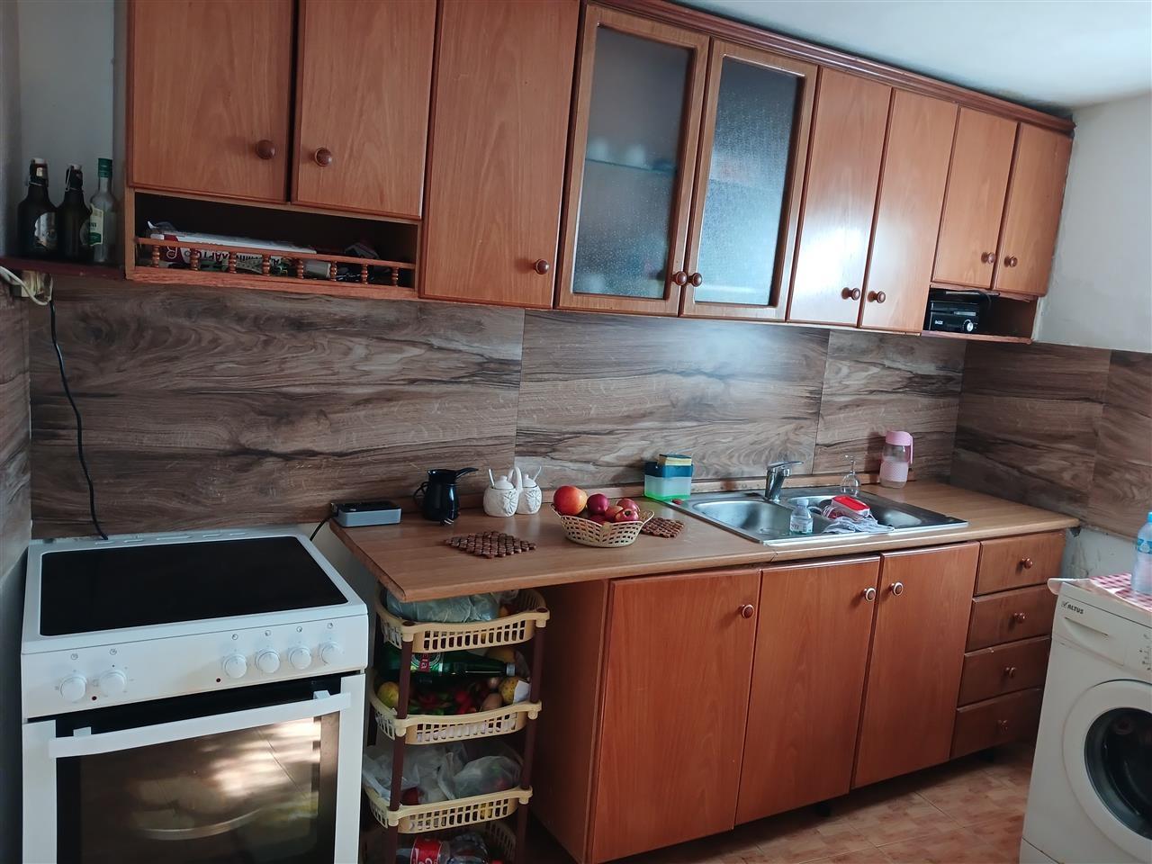 shtëpi në fshatin gështenjas pogradec