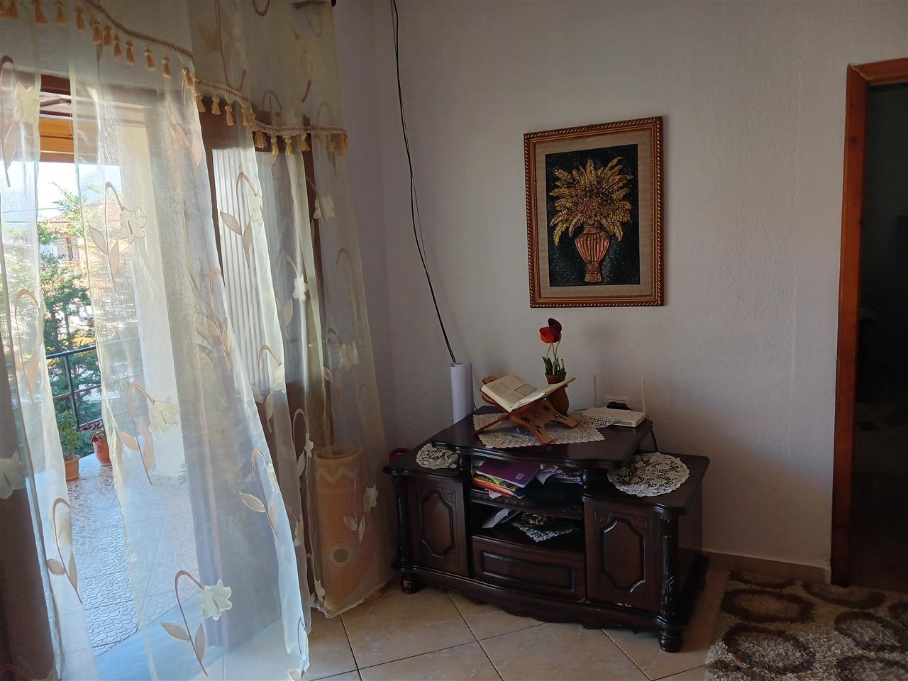 shtëpi në fshatin gështenjas pogradec