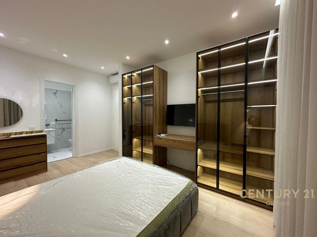 APARTAMENT PER QIRA 2+1+2+POST PARKIMI, TEK KOMPLEKSI “DELIO