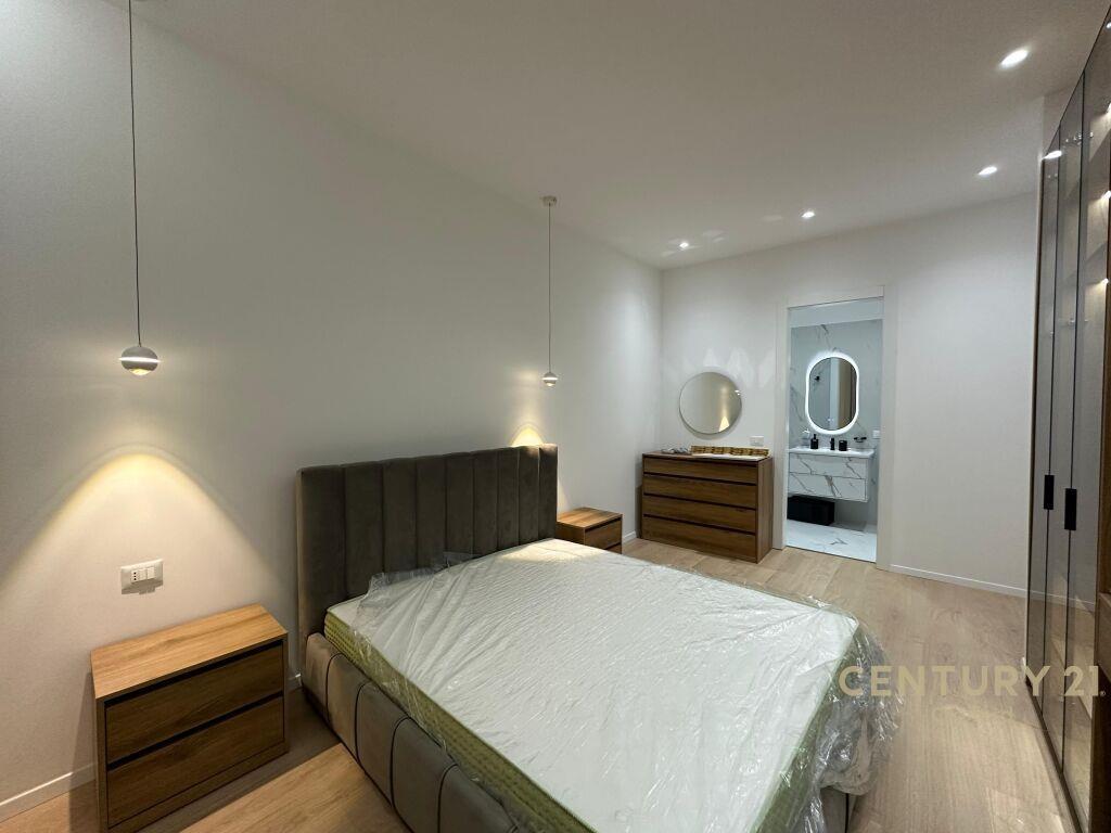 APARTAMENT PER QIRA 2+1+2+POST PARKIMI, TEK KOMPLEKSI “DELIO