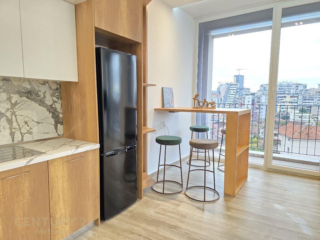Japim me qira apartament 2+1+2 +pp tek Pazarit te Ri !Metr