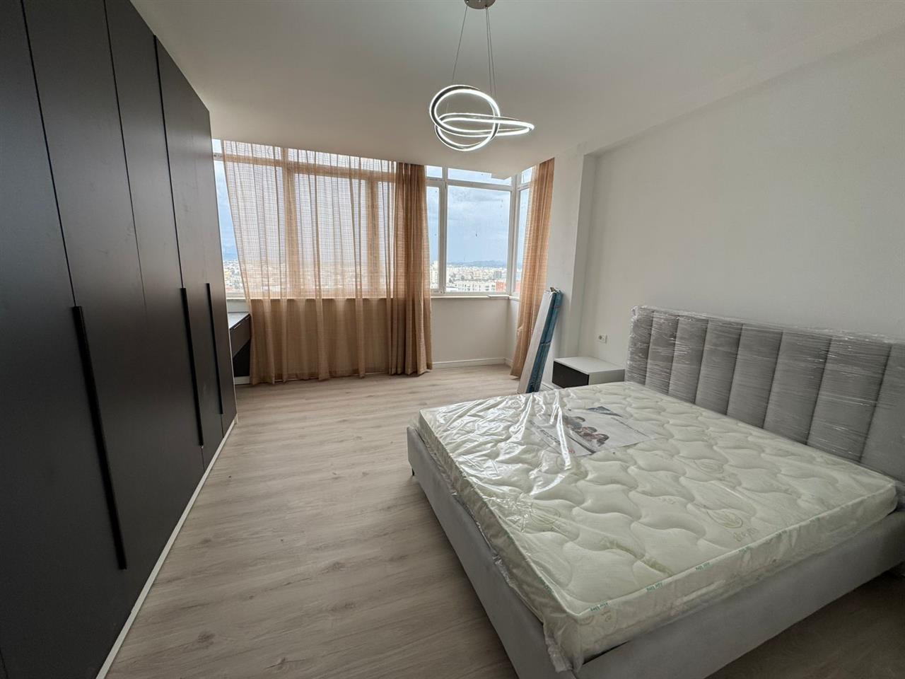 Apartament me qira| Pamje deti| 500