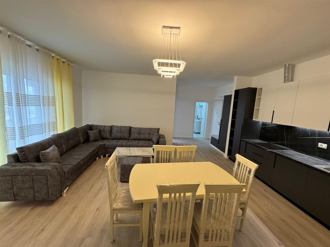 Apartament me qira| Pamje deti| 500