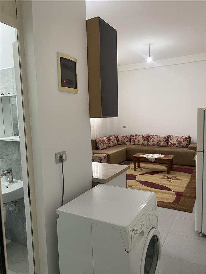 Shtepi me qera ne porcelan