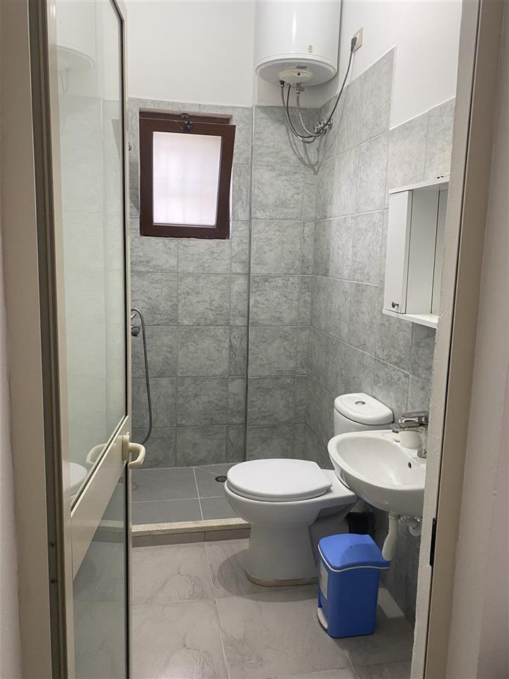 Shtepi me qera ne porcelan