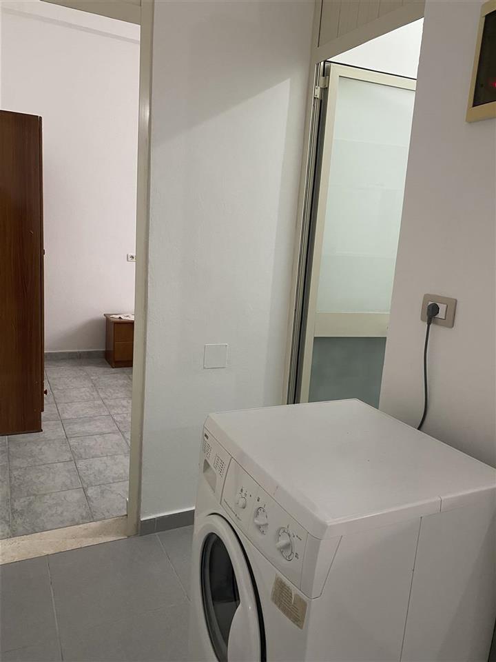 Shtepi me qera ne porcelan