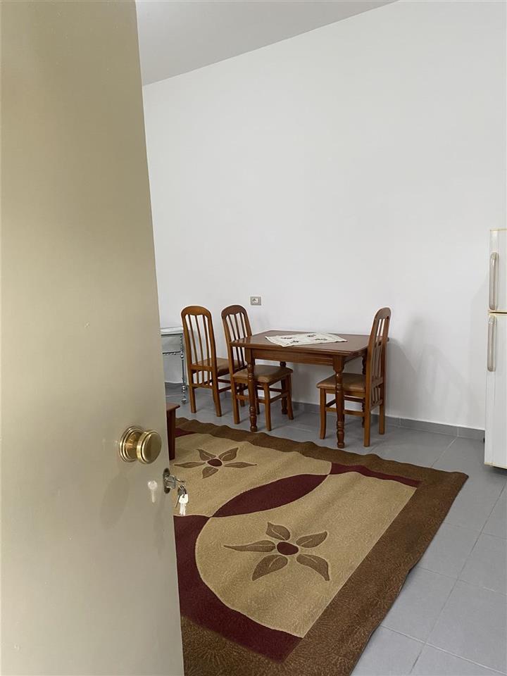 Shtepi me qera ne porcelan