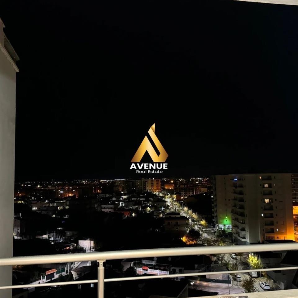 SHITET STUDIO 49,23 M2, E MOBILUAR, PLAZHI I VJETER VLORE.