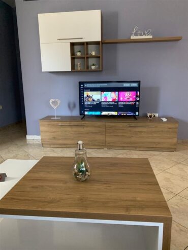 Apartamente & dhoma me qera