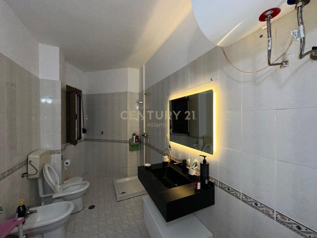 SHITET APARTAMENT 1+1 NE PLAZH HEKURUDHA!