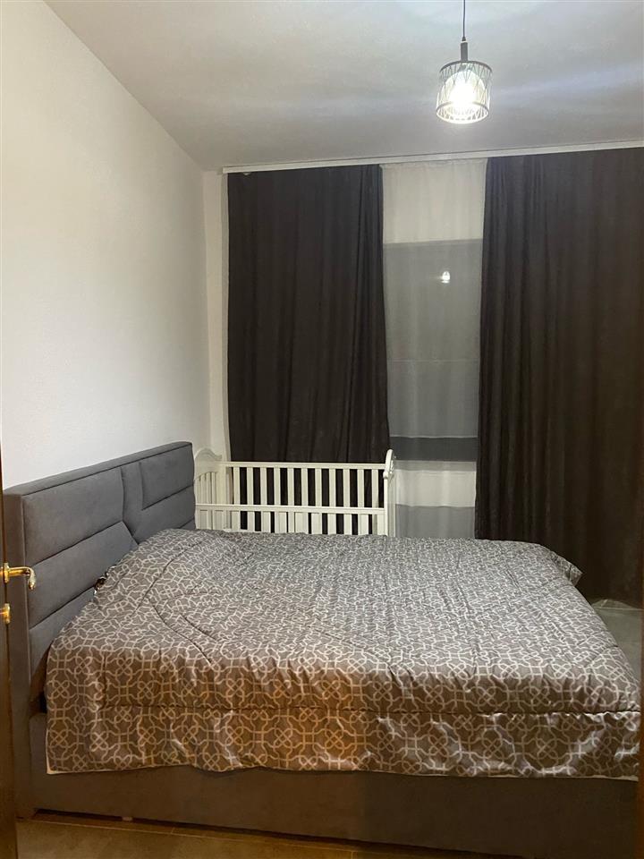 SHTEPI ME QERA QENDER