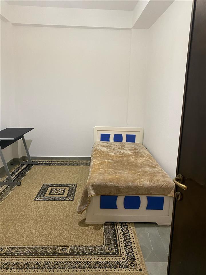 SHTEPI ME QERA QENDER