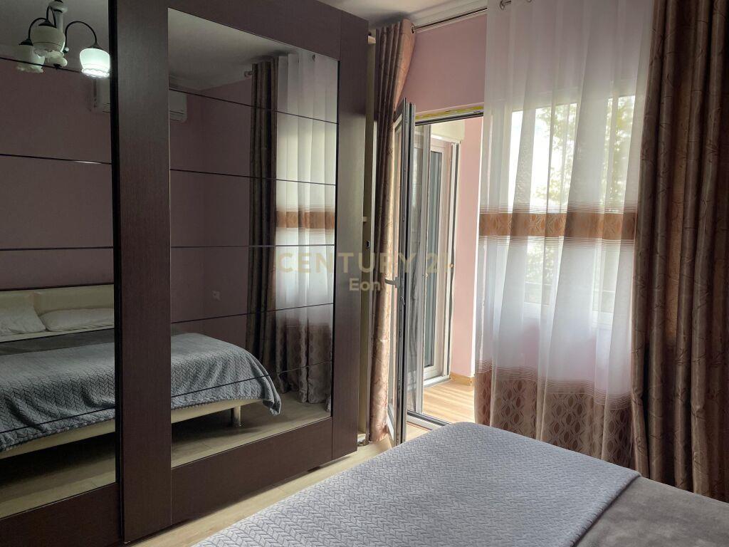 JEPET ME QIRA APARTAMENT 2+1+2 NE VILA ZOGUT, PAMJE DETI!