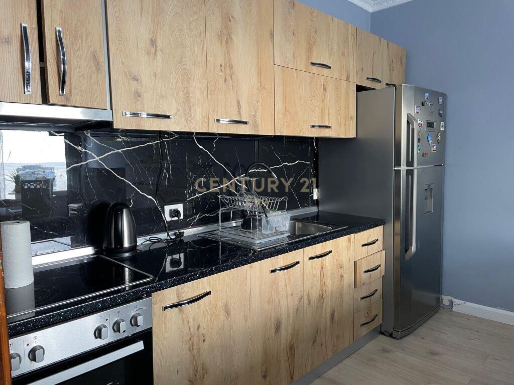 JEPET ME QIRA APARTAMENT 2+1+2 NE VILA ZOGUT, PAMJE DETI!