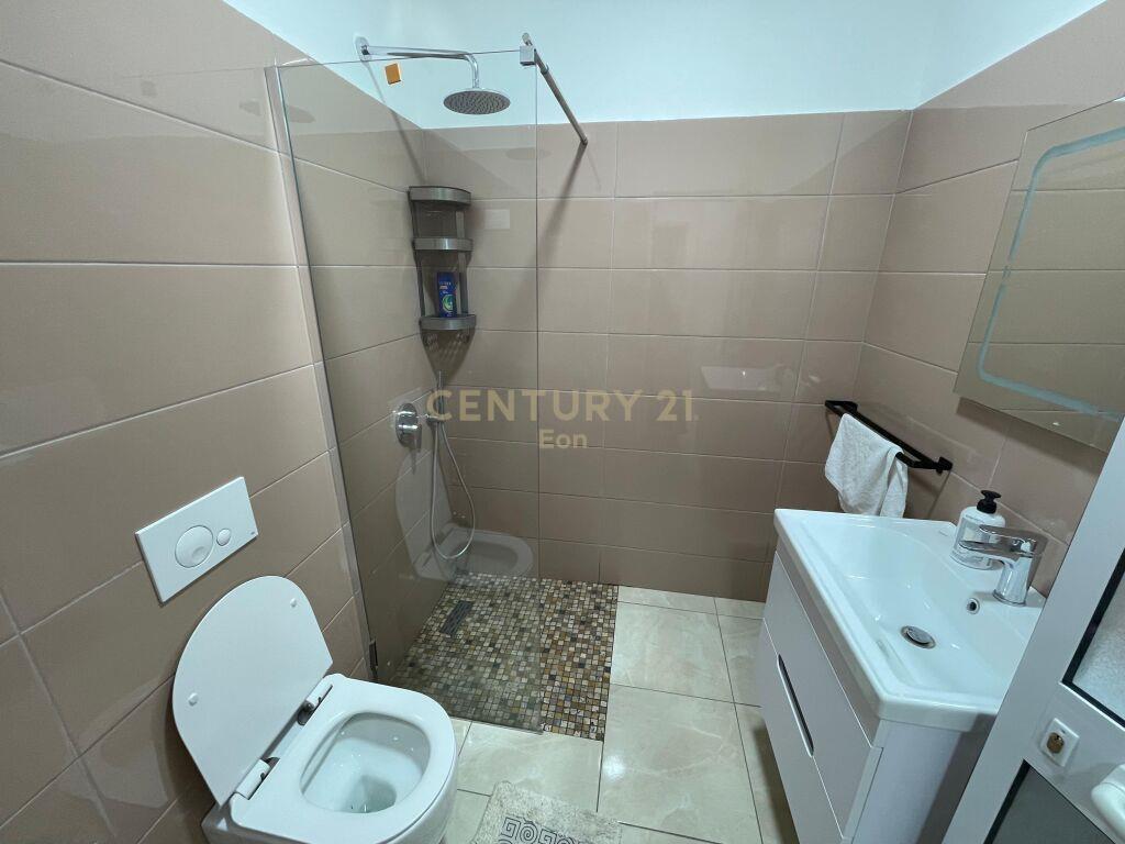 JEPET ME QIRA APARTAMENT 2+1+2 NE VILA ZOGUT, PAMJE DETI!