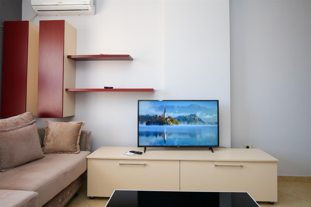 JEPET ME QERA APARTAMENT 2+1 PRANE KLINIKA BAKAJ