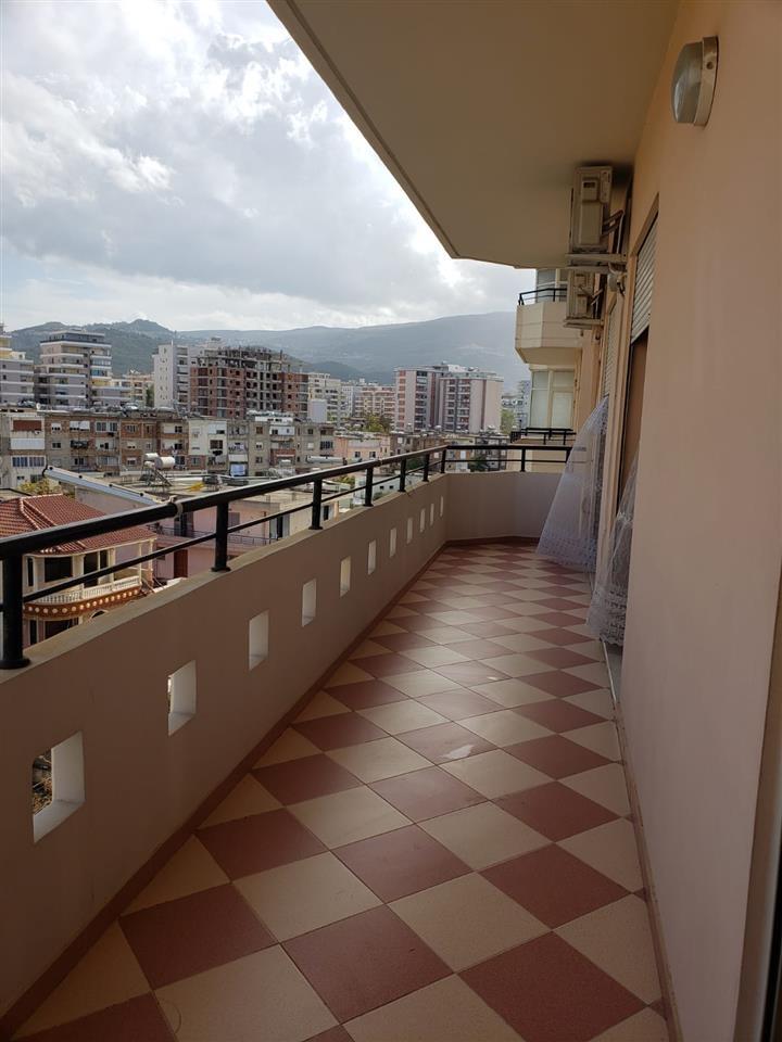 JEPET ME QERA APARTAMENT 2+1 PRANE KLINIKA BAKAJ