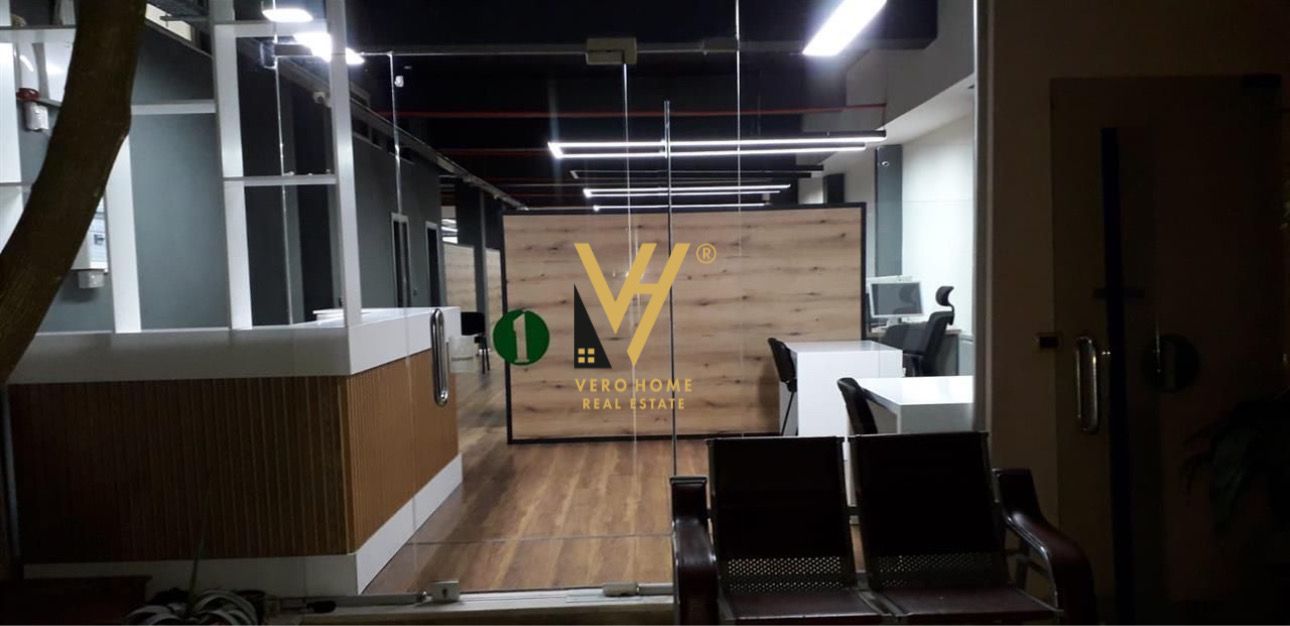 ZYRE 300 M2 TE RRUGA E KAVAJES 2.800 EURO