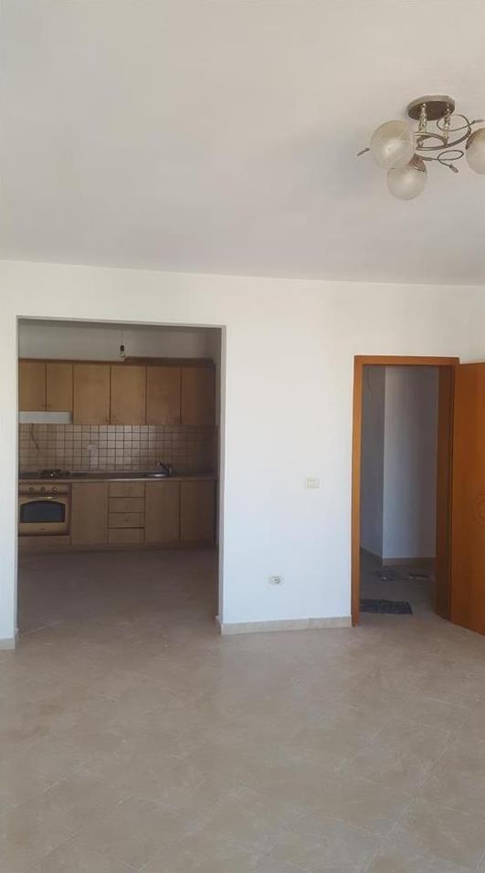 SHITET APARTAMENTI 2+1 PERBALL XHAMIS