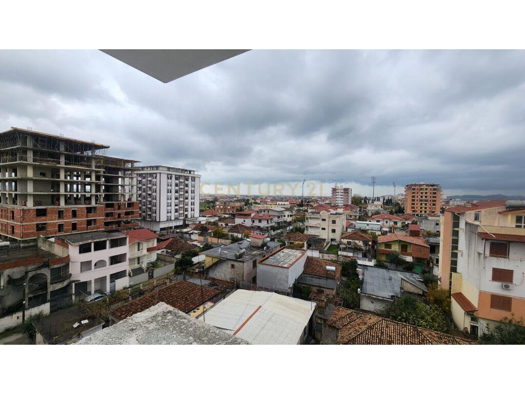 APARTAMENT 2+1 NE SHITJE NE KAVAJE!