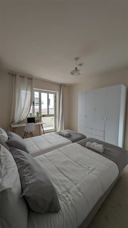 Apartament me qera tek ish stacioni i trenit