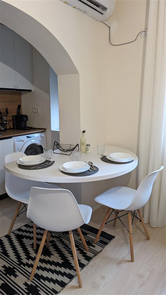 Apartament me qera tek ish stacioni i trenit