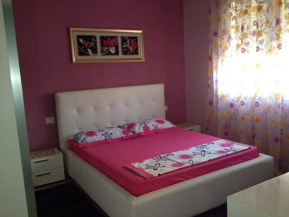 JEPET ME QERA APARTAMENT 2+1 TE SHPIA E OFICERVE