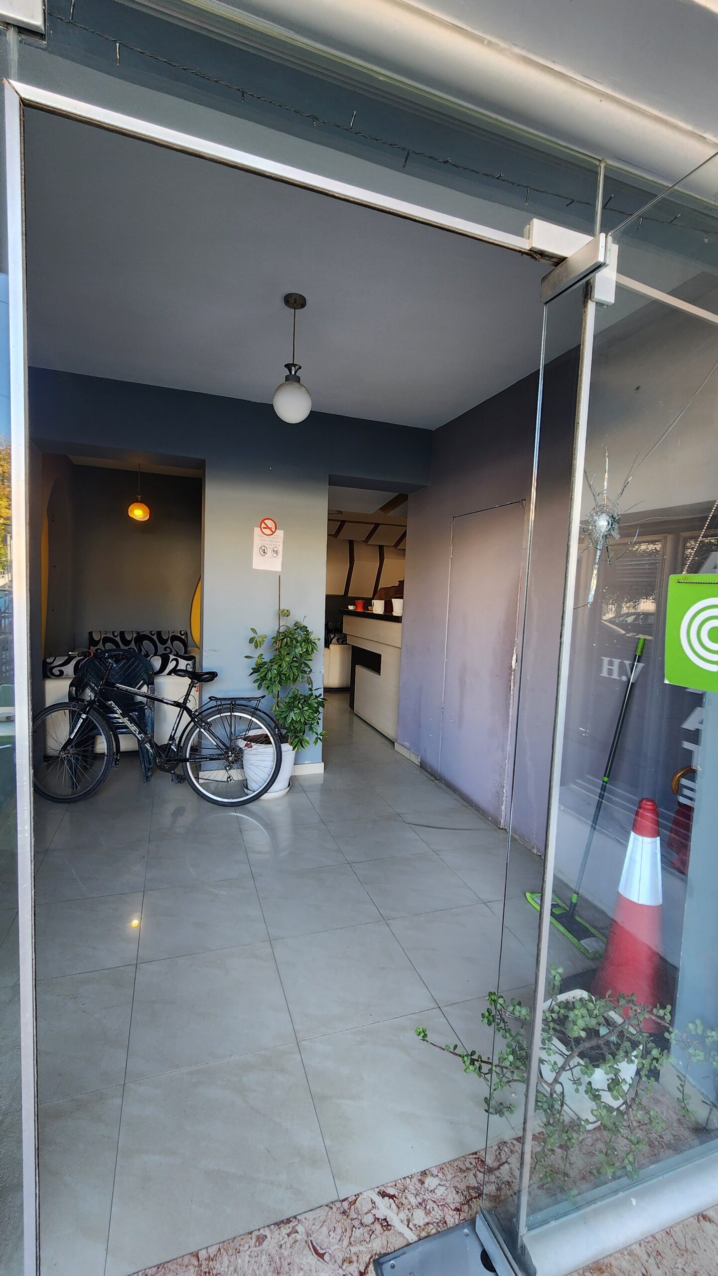 Shitet Njesi Biznesi perball Gjykates Lushnje